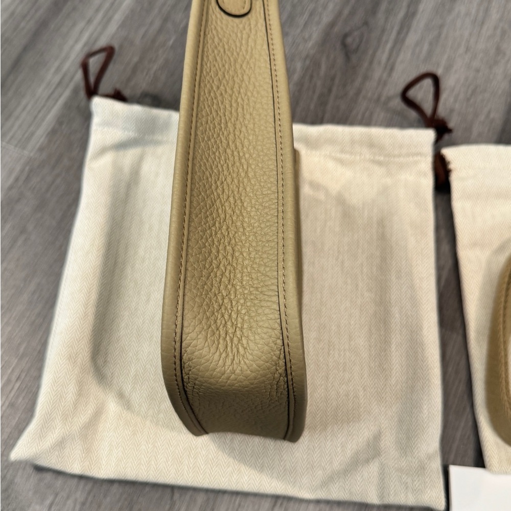 ❤️SOLD❤️Brand New Authentic TPM Mini Evelyn’s Beige Marfa Gold hardware - Picture 7 of 8